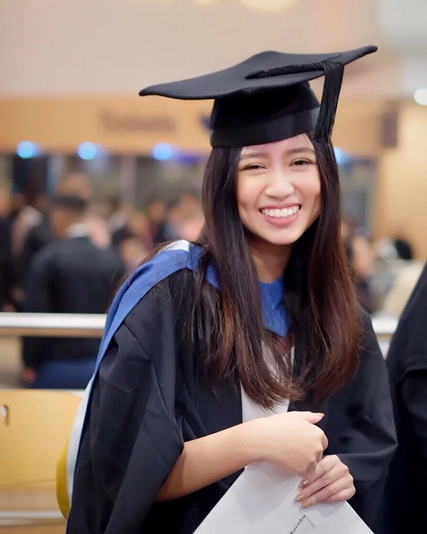 นางสาวภวรัญชน์ จันมาธิกรกุล (ป้อ)