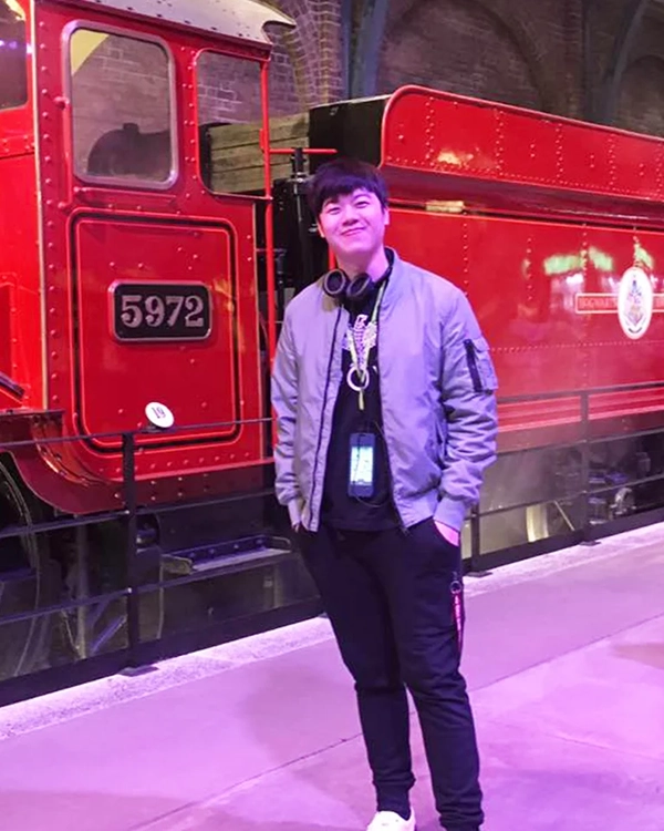 นาย ปูรณ์ ชิมสกุล (ปูรณ์)