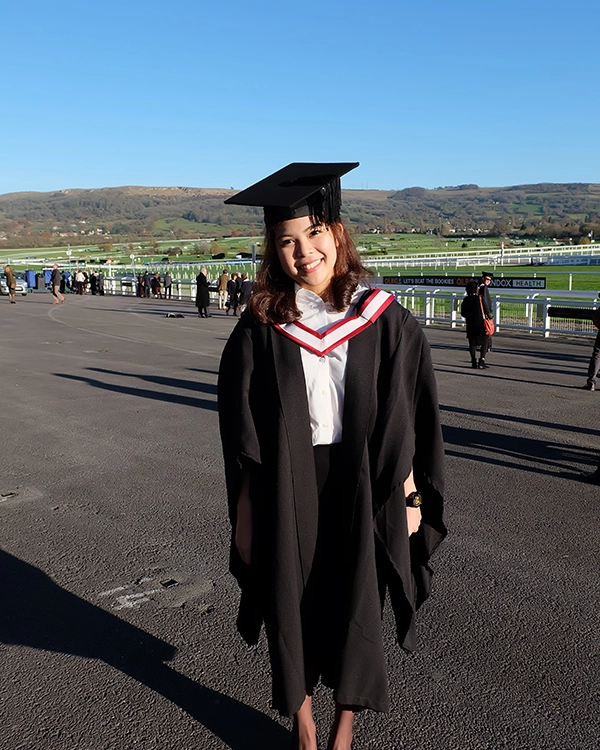 นางสาวปราณปรียาภ์ บุณาวรรฒ์ (เบส)