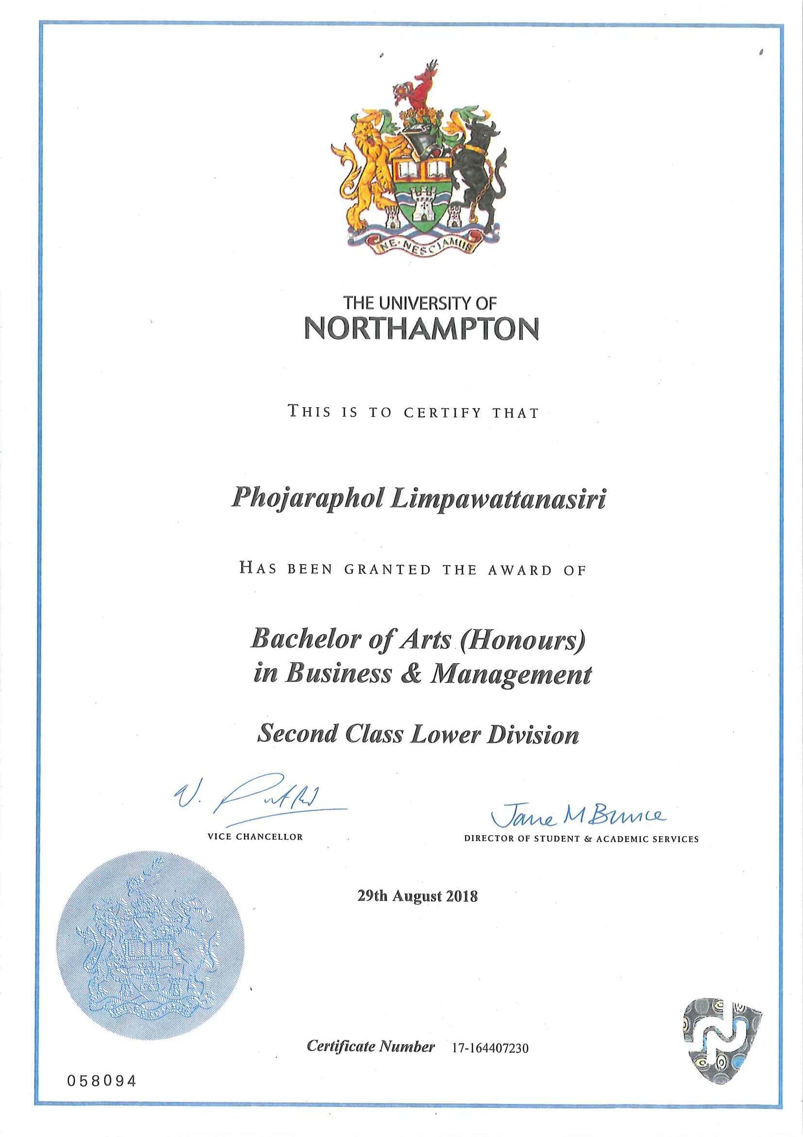 certificate of นายพชรพล ลิมปวัฒนศิริ (พีช)