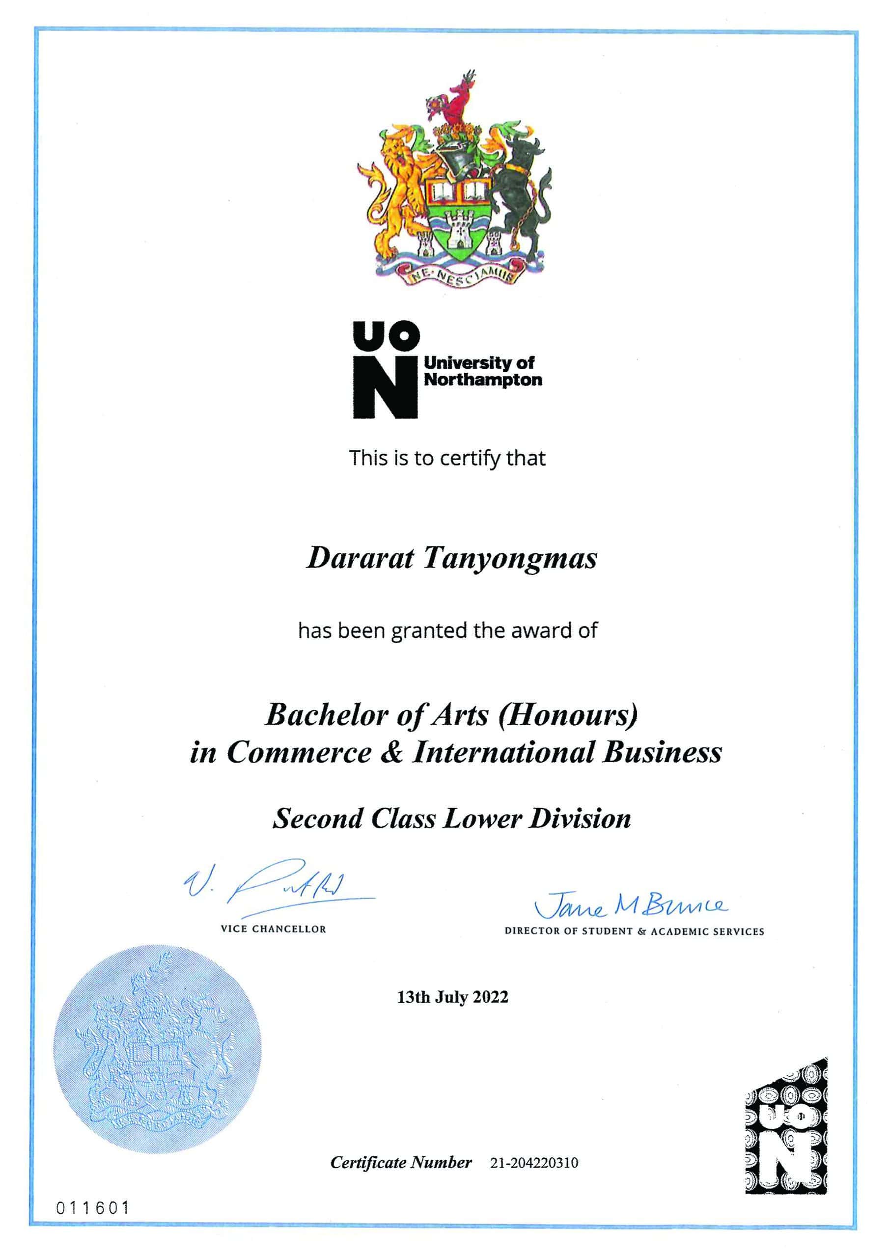 certificate of นางสาวดารารัตน์  ตันหยงมาศ (บุษ)