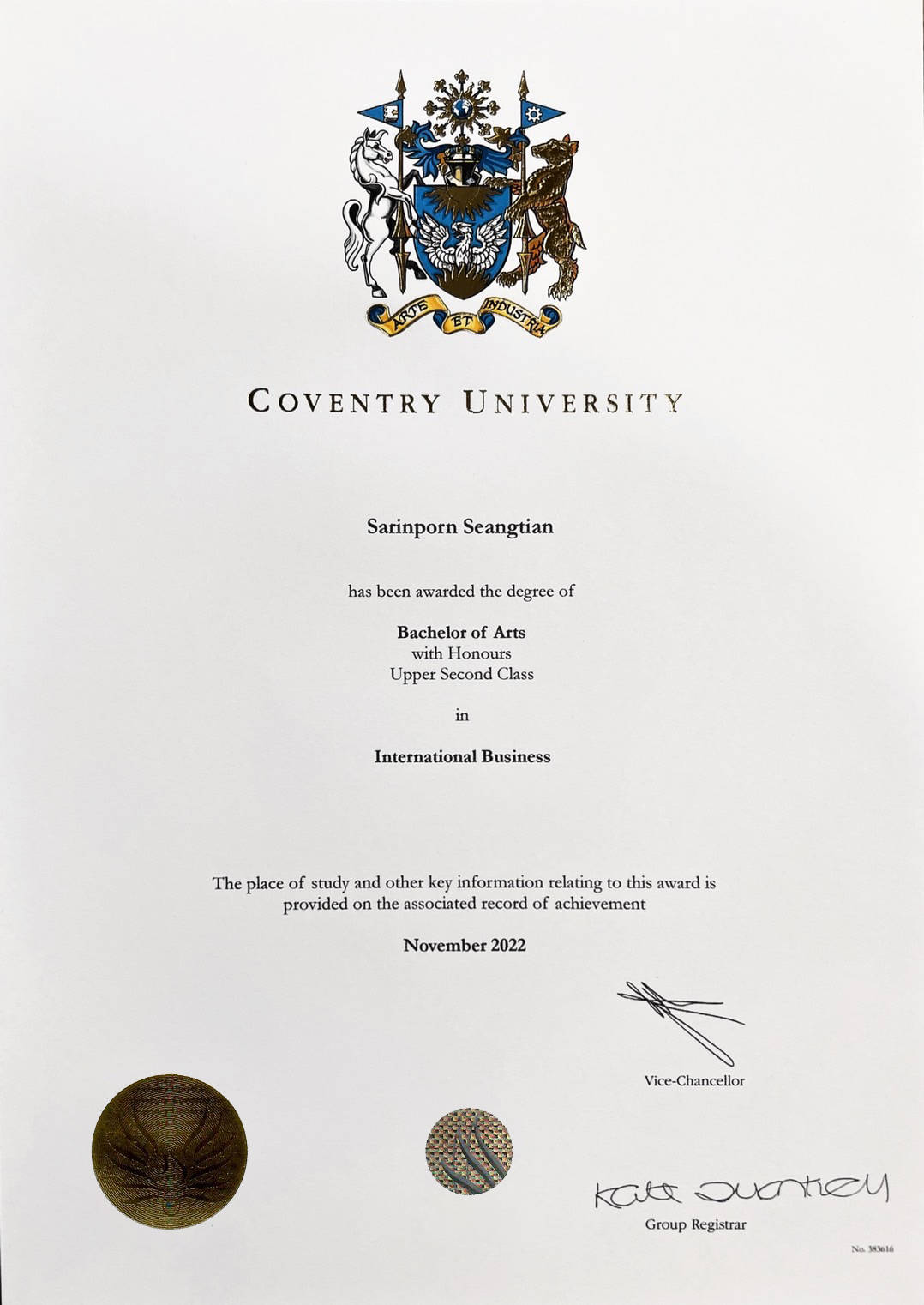 certificate of นางสาวศรินภรณ์ แสงเทียน (เกรซ)