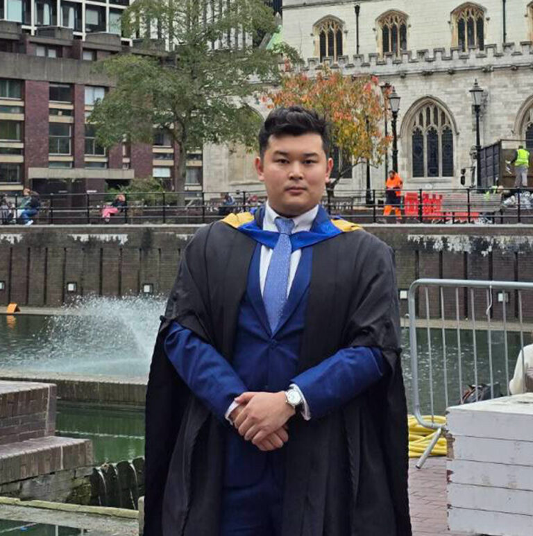 Aunghmuu Arzarni (Nick) graduated from Coventry University with a BA (Hons) in Global Business, achieving First Class Honours.