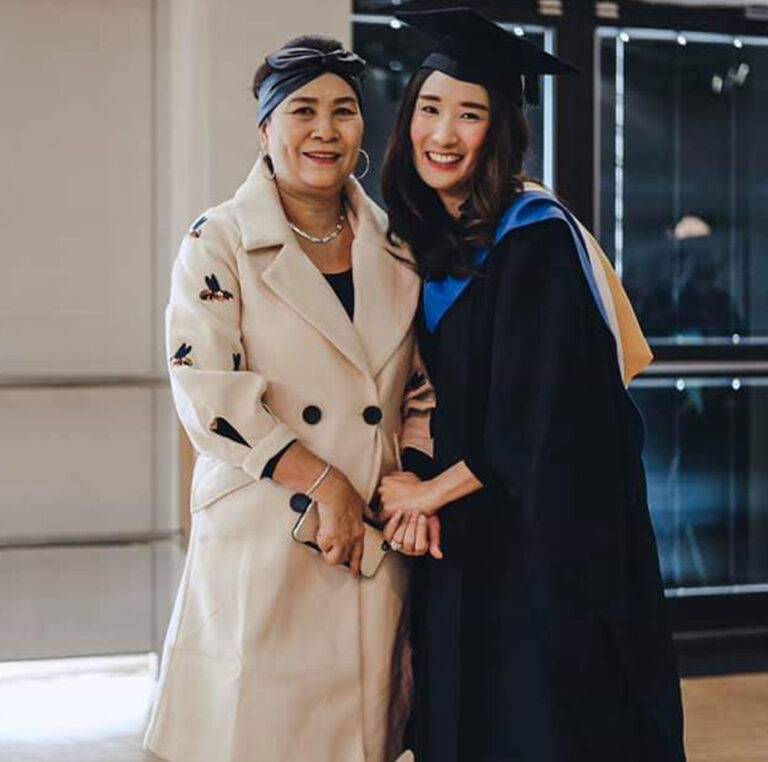 น.ส.ปัทมวรรณ บุญเทียม (เบล)
จบปริญญาตรี สาขา International Hospitality & Tourism Management
จากมหาวิทยาลัย Bournemouth University