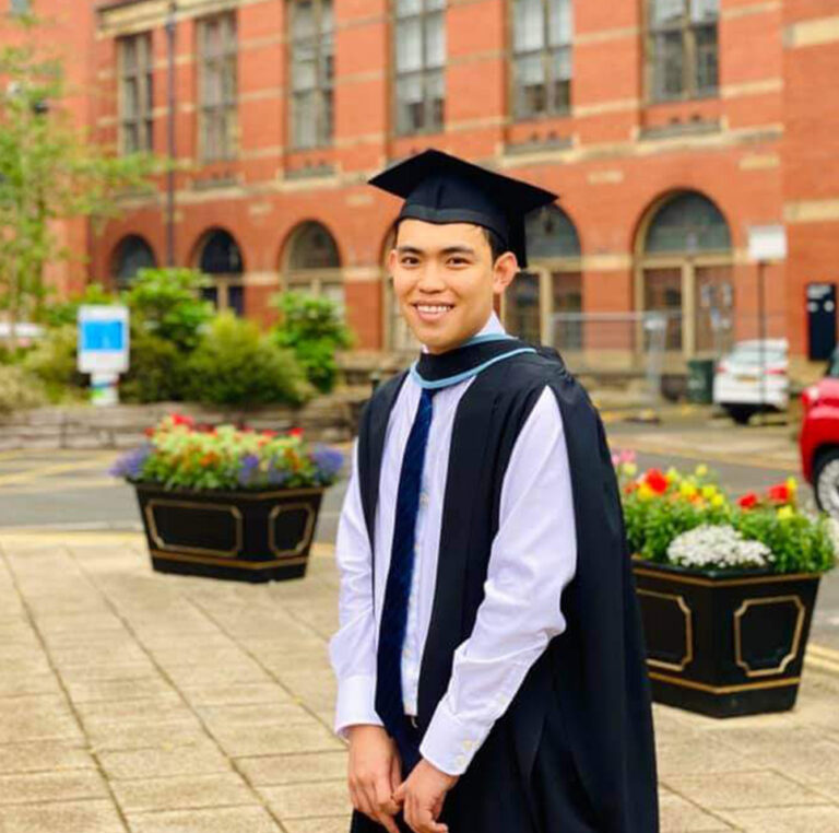 Thanapat Udomsirikun (James) graduated from the University of Birmingham with a BA (Hons) in Business Enterprise.